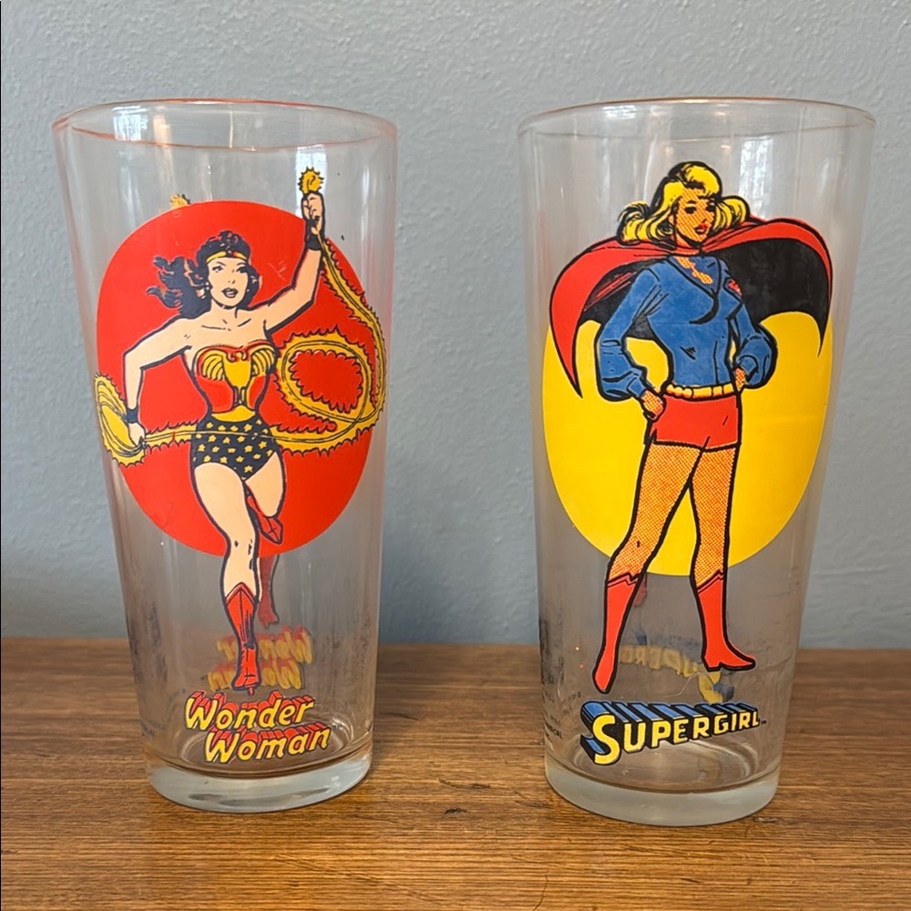 Vintage 1976 Pepsi Superhero Series - Wonder Woman & Supergirl Glasses Set